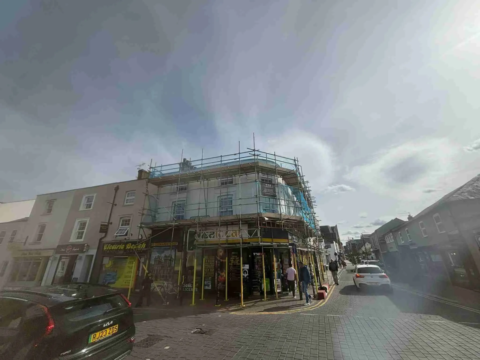 Commercial scaffolding erected by ATC Scaffolding on a shop and office building