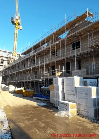 New build scaffolding erected by ATC Scaffolding on a housing and apartment development