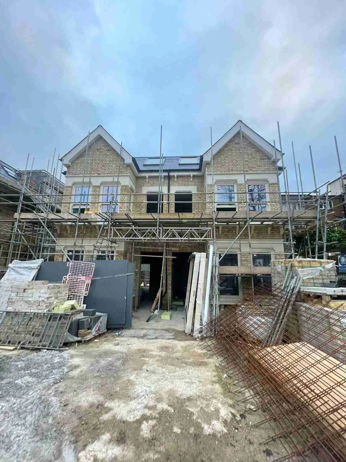 Scaffolding with edge protection giving safe roof access for solar panel installation
