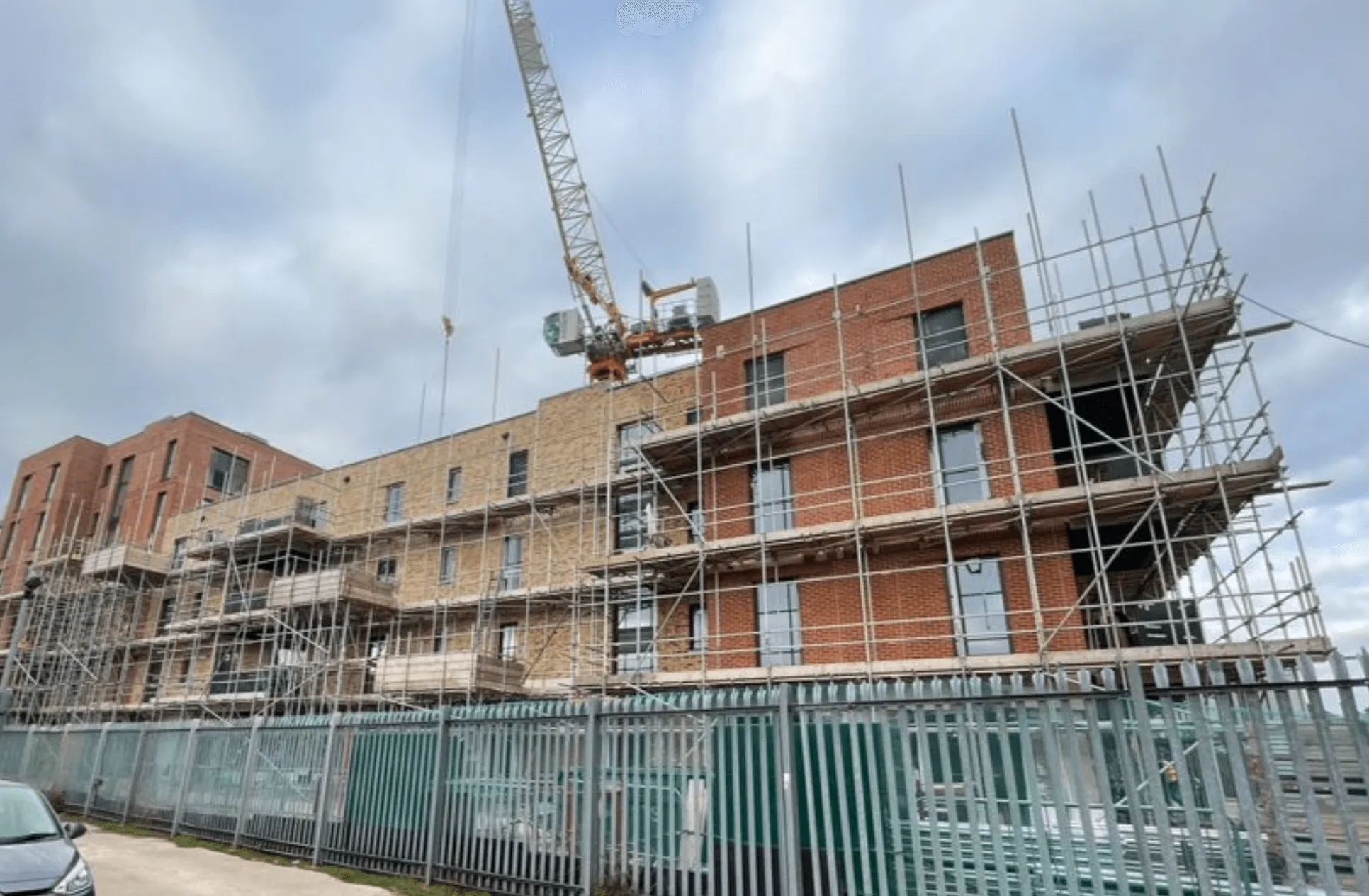 New build scaffolding erected by ATC Scaffolding on a housing and apartment development